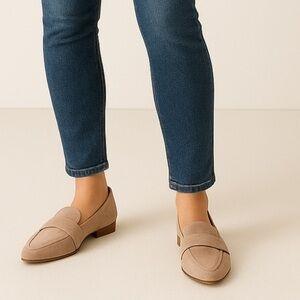 Lord & Taylor 424 Fifth Suede Loafers
Size 6.5 / 36.5 · Color Taupe / Warm Beige